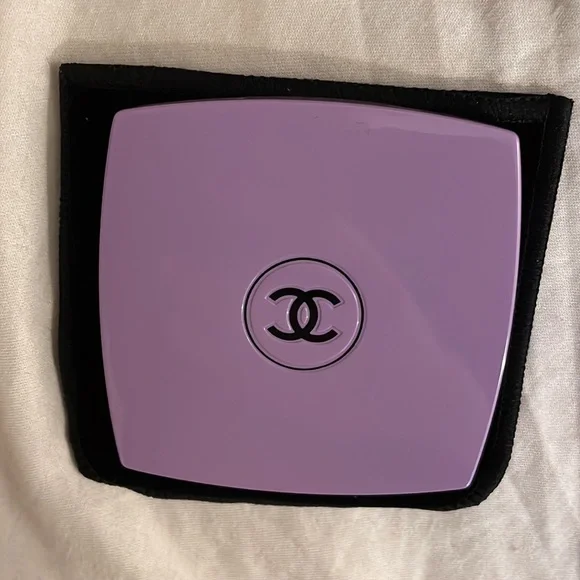 Authentic Chanel Limited Edition Lilac Dual Mirror - Picture 7 of 7